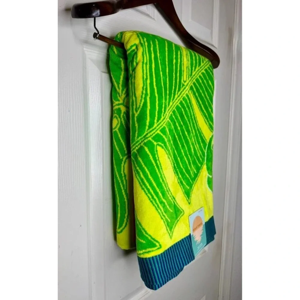 Tropical Parrot Pineapple Beach Towel 100% Cotton Oversized 40x72 Lime Green